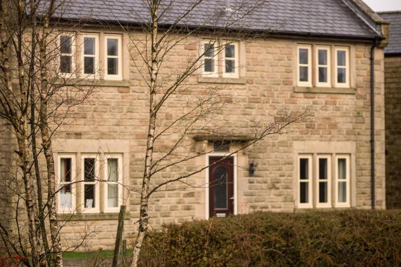 Haddon Cottage - Darwin Lake Holiday Village マトロック エクステリア 写真